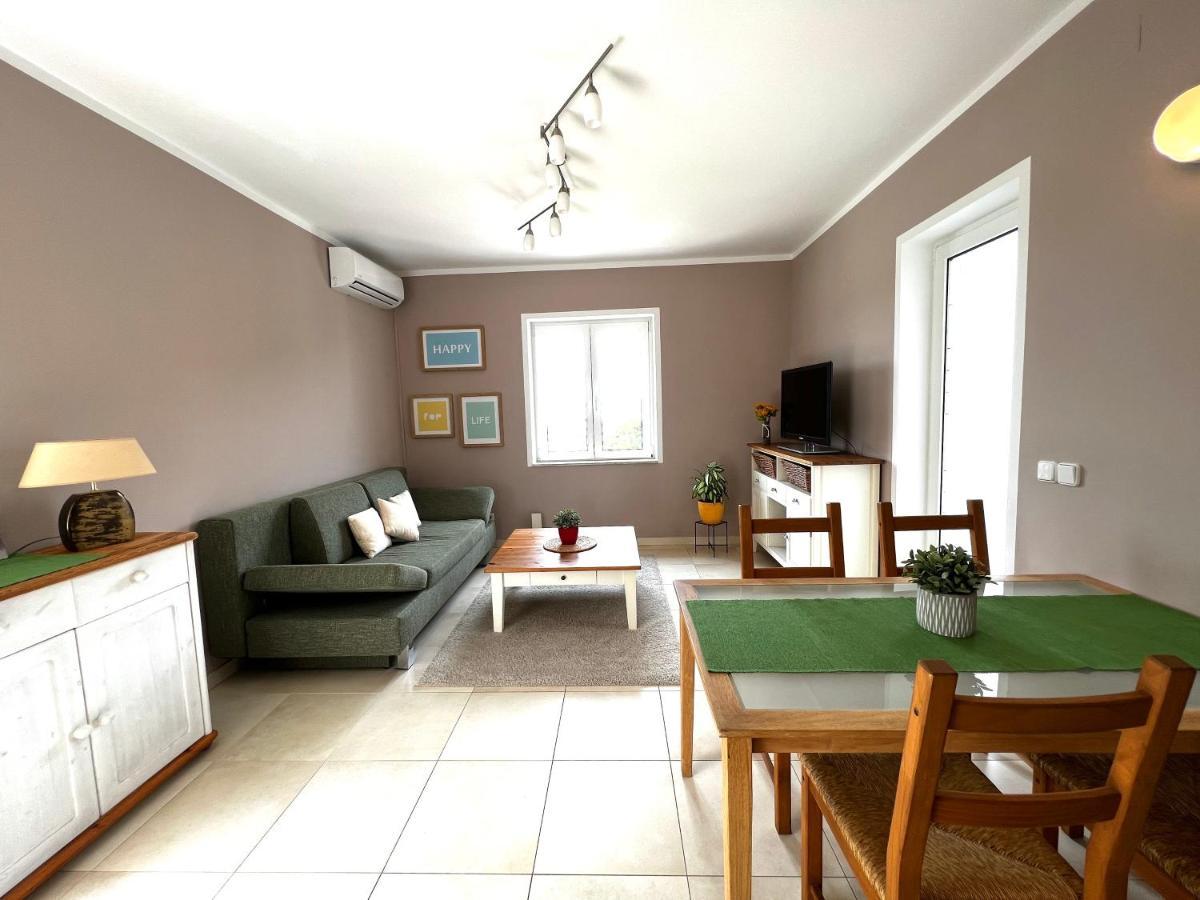 Apartments Ruzic Нівице Екстер'єр фото