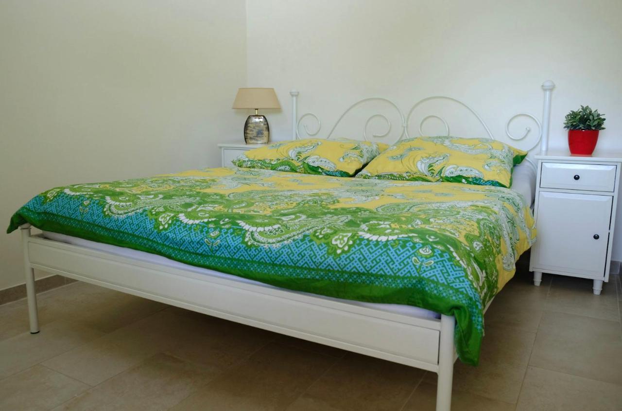 Apartments Ruzic Нівице Екстер'єр фото