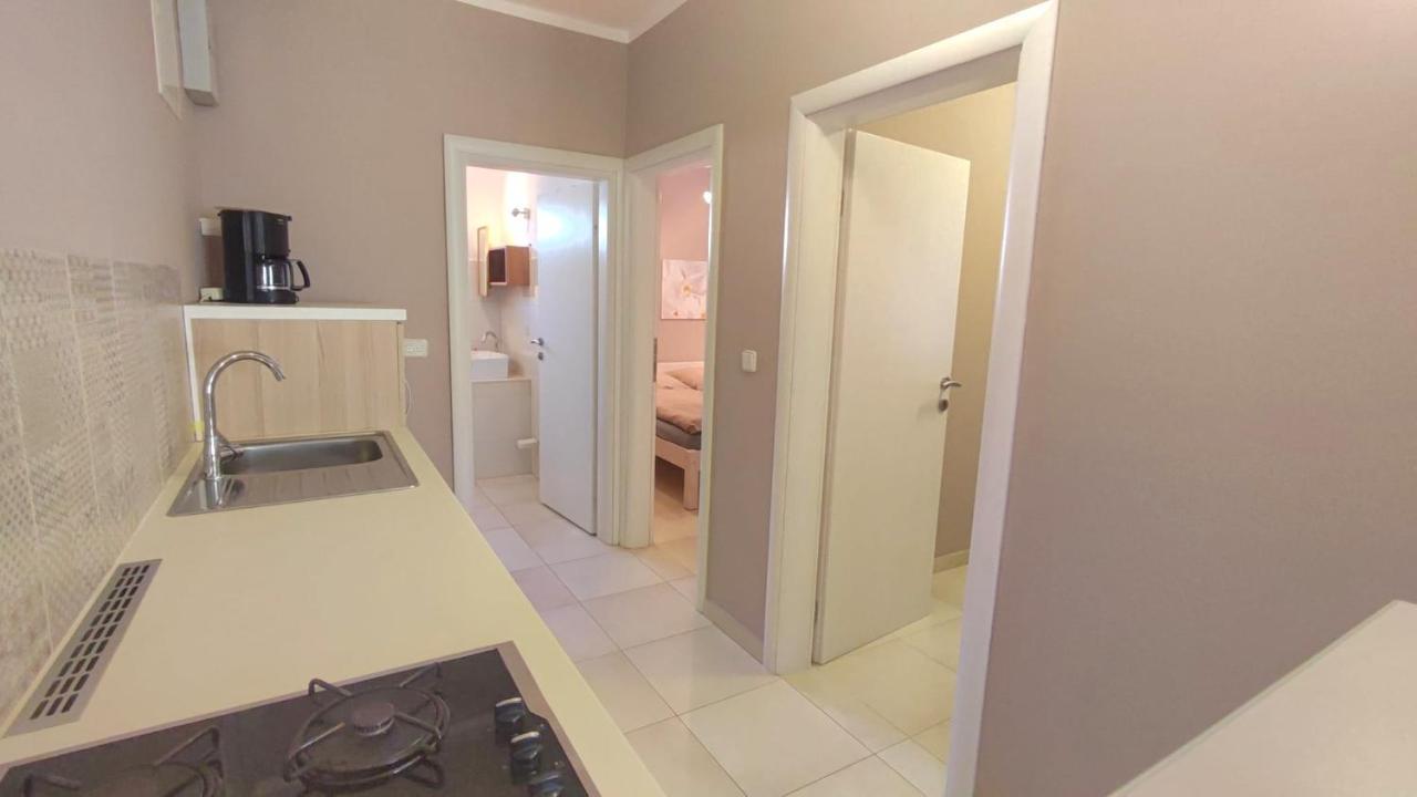 Apartments Ruzic Нівице Екстер'єр фото
